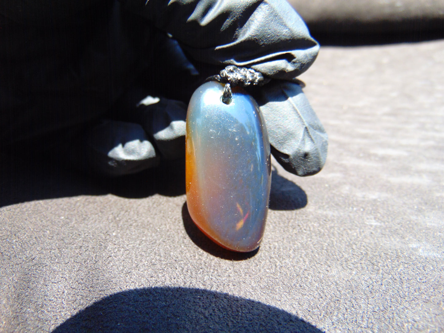 7 gr  Pendant Indonesian Blue Amber for Healing A85