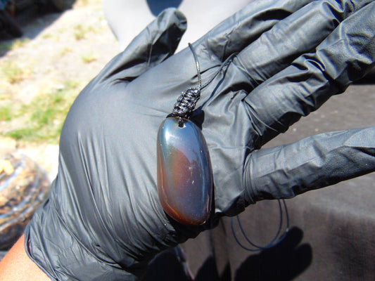 7 gr  Pendant Indonesian Blue Amber for Healing A85