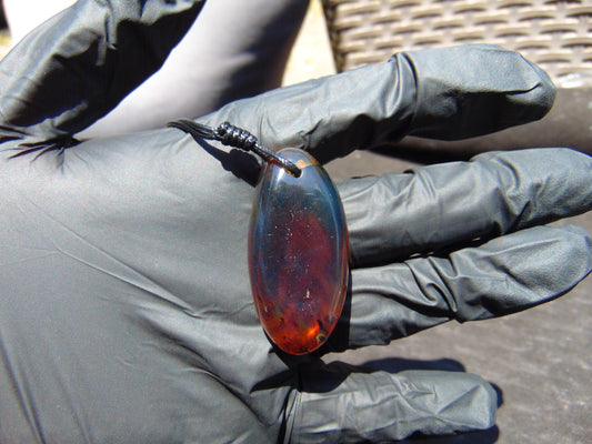 8 gr  Pendant Indonesian Blue Amber for Healing A19