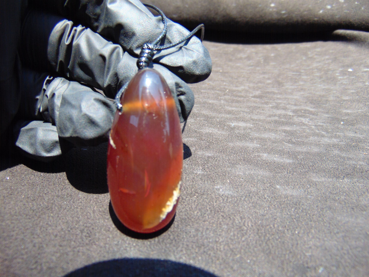 13 gr Teardrop Pendant Indonesian Amber for Healing 25N81