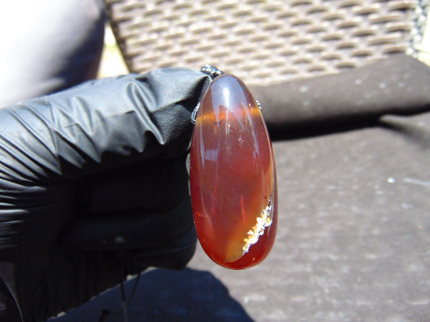 13 gr Teardrop Pendant Indonesian Amber for Healing 25N81