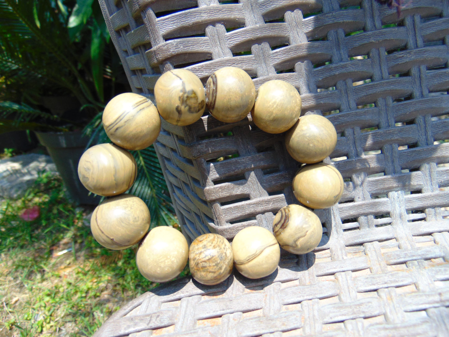 56 gram 12 Beads Mala Bracelet Indonesian Yellow Fragrant Amber 20 mm for Healing F12K2
