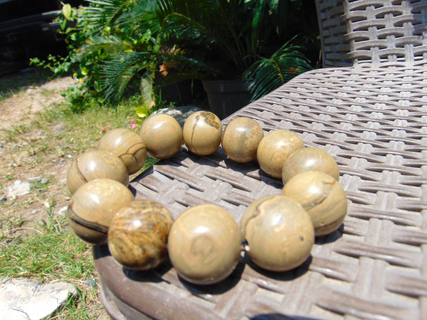 56 gram 12 Beads Mala Bracelet Indonesian Yellow Fragrant Amber 20 mm for Healing F12K2