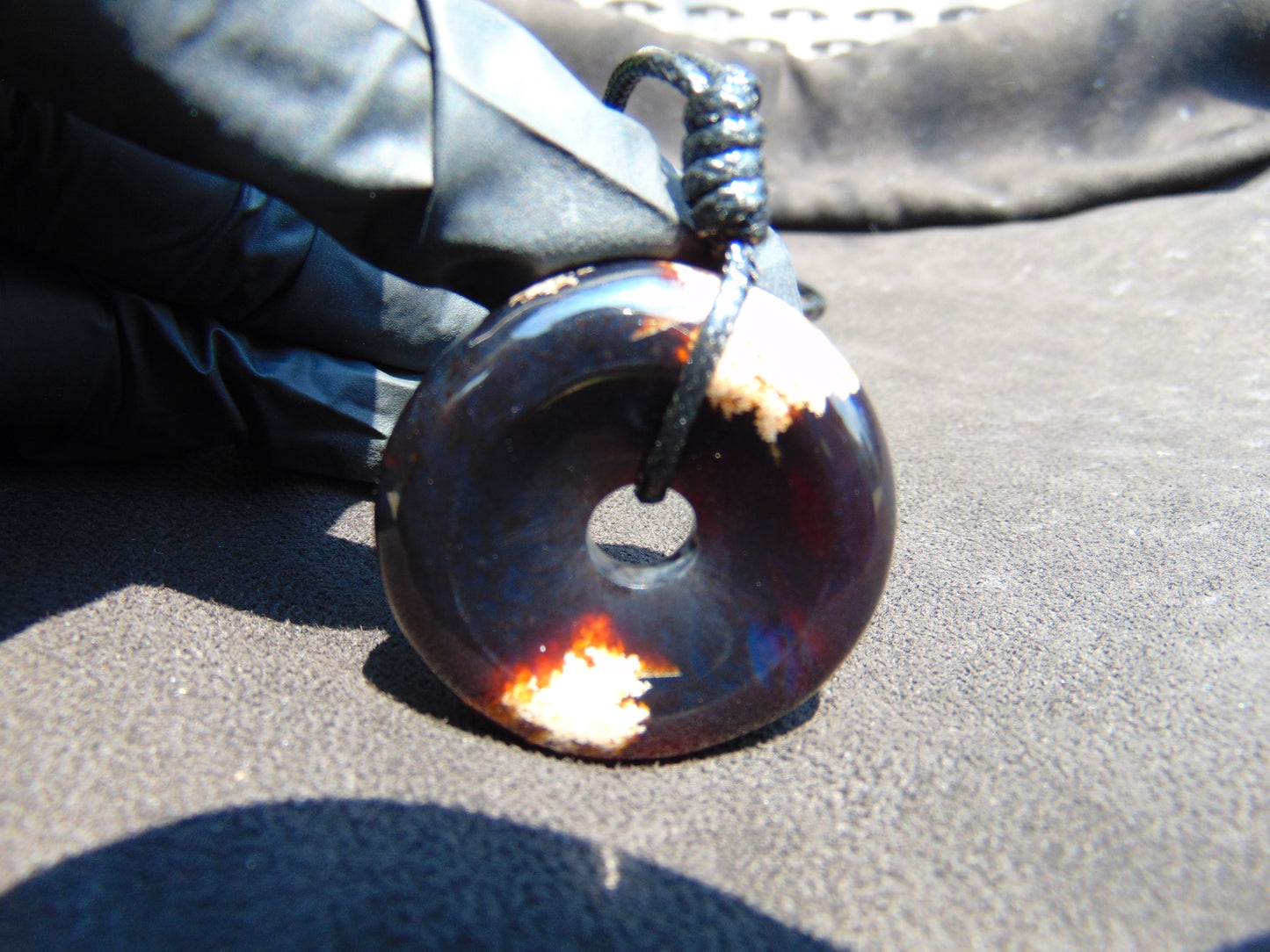 10 gr Donut Pendant Indonesian Blue Amber for Healing 25A119