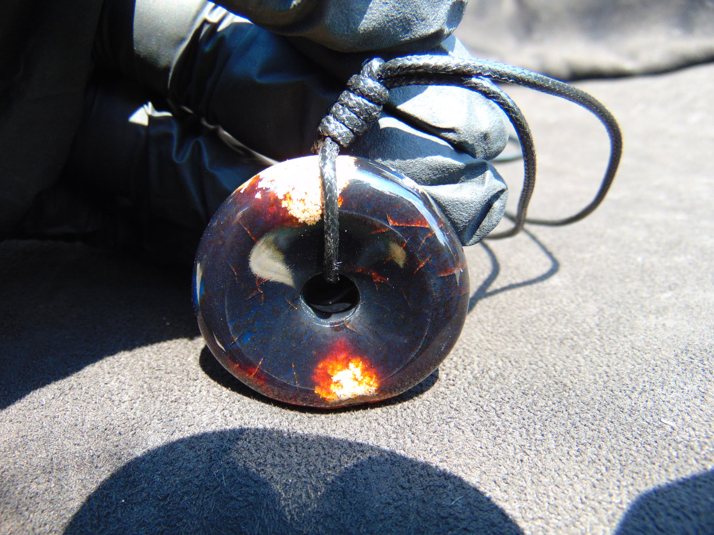 10 gr Donut Pendant Indonesian Blue Amber for Healing 25A119