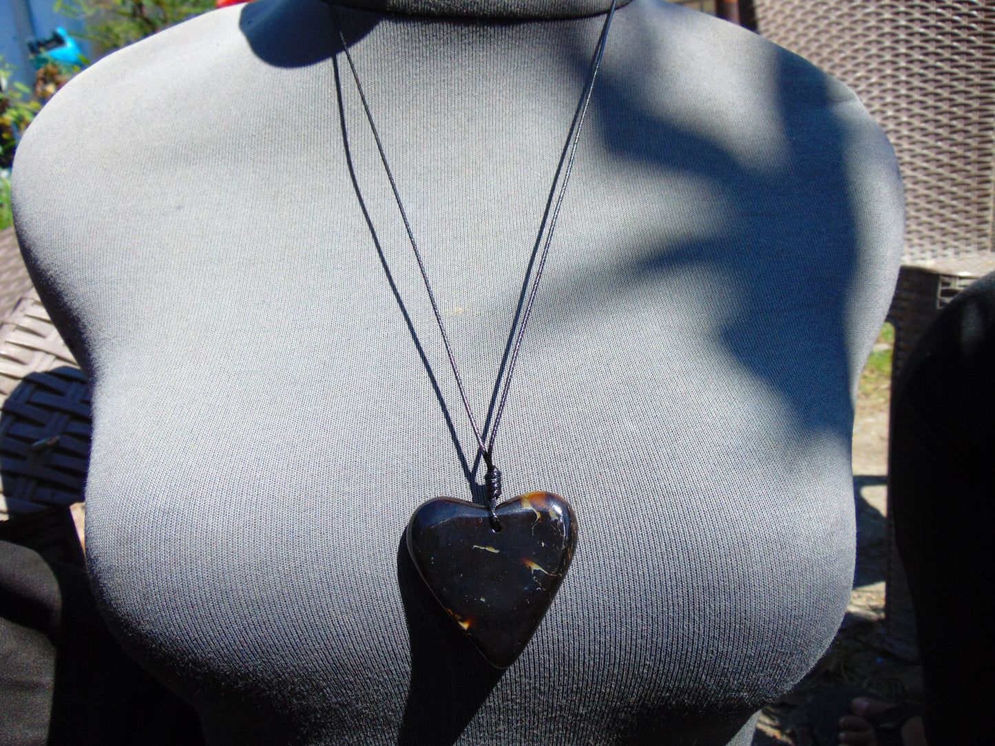 9 gr Heart Pendant Indonesian Red  Amber for Healing 26A214