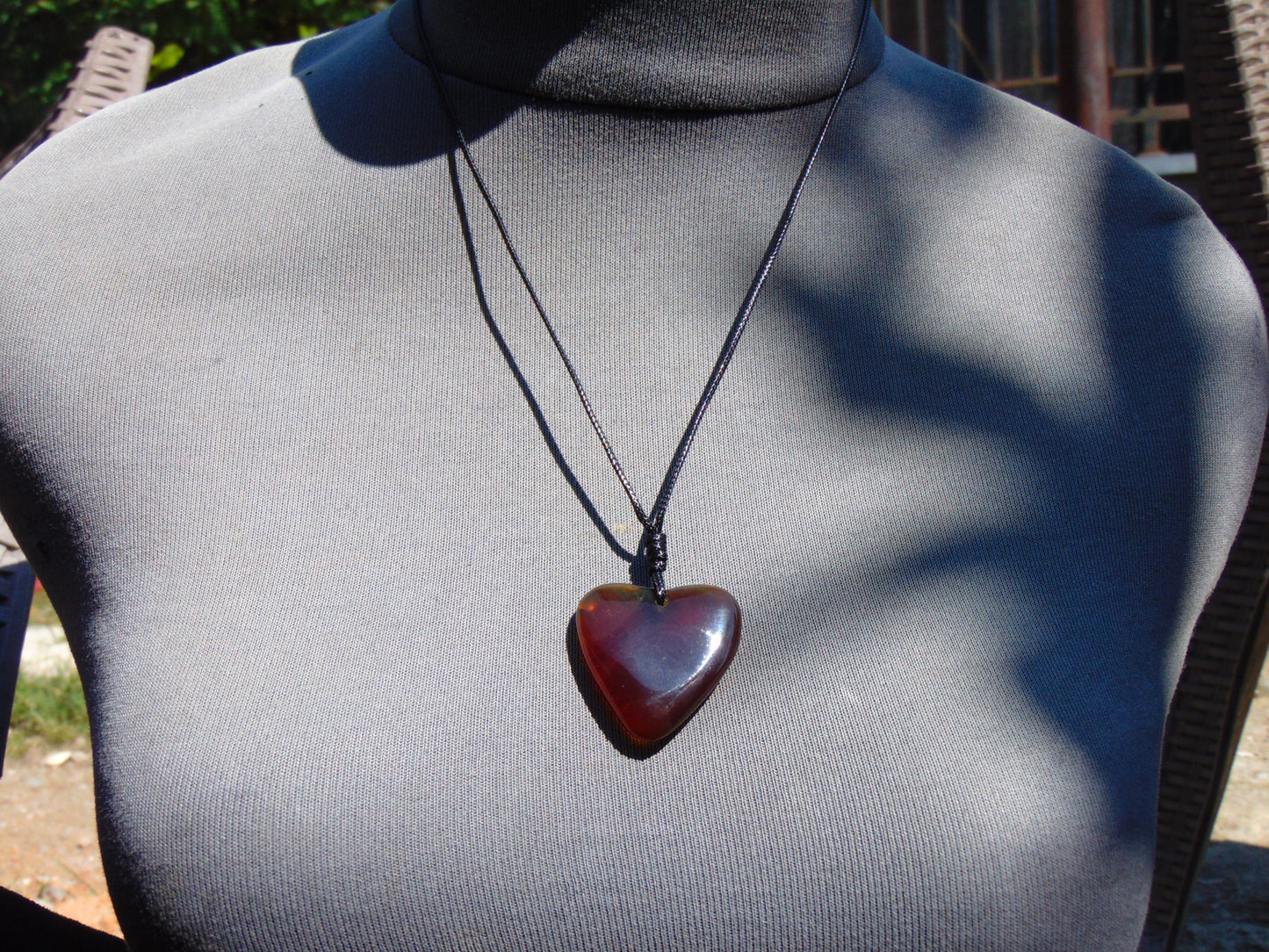 5 gr Heart Pendant Indonesian Red Blue Amber for Healing 25N229