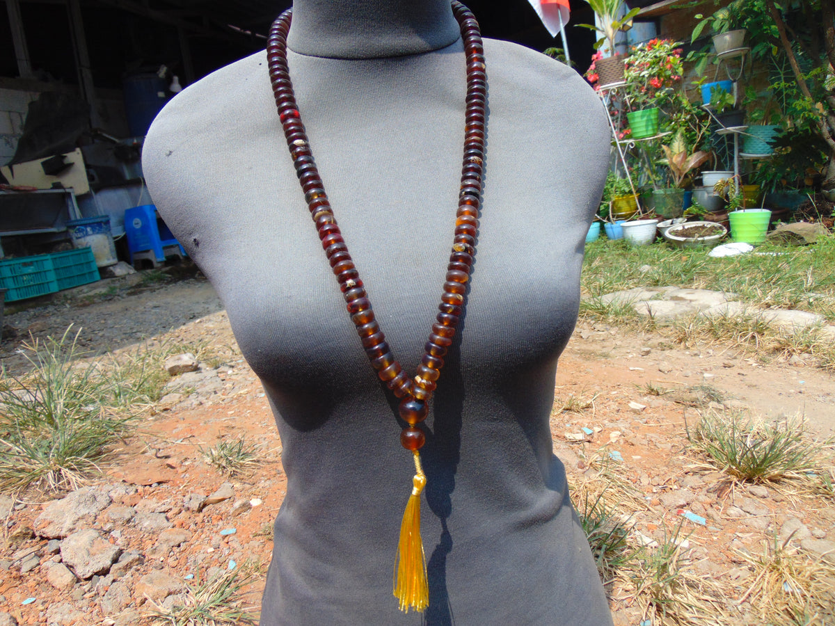 81 gram 108 Rosary Mala Buddha for Yoga and Meditation Indonesian Yellow Red Blue Amber for Healing 26SR9
