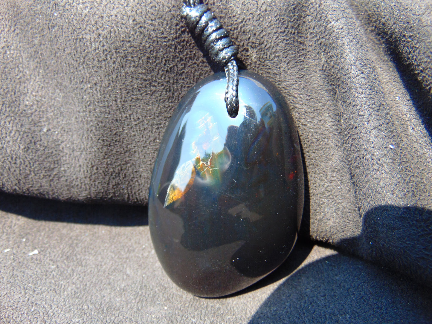 60 gr Big Pendant Indonesian Cherry Red Amber for Healing P494