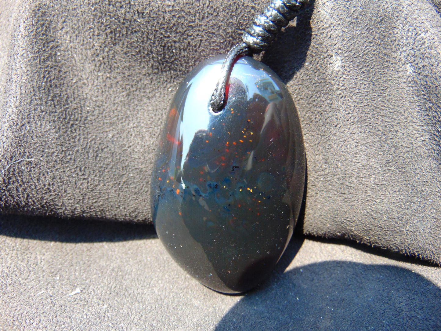60 gr Big Pendant Indonesian Cherry Red Amber for Healing P494