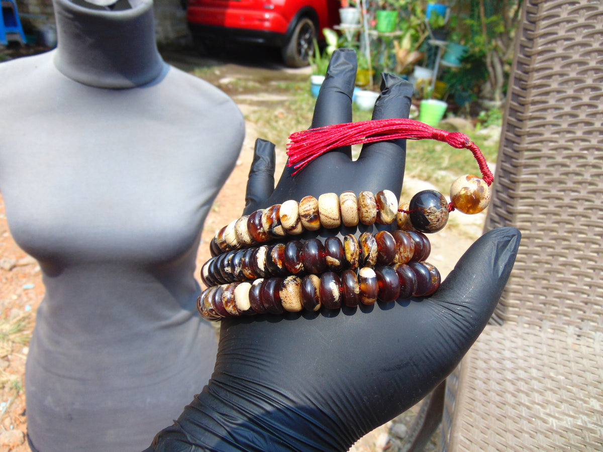 87 gram 108 Rosary Mala Buddha for Yoga and Meditation Indonesian Amber for Healing 26SR8