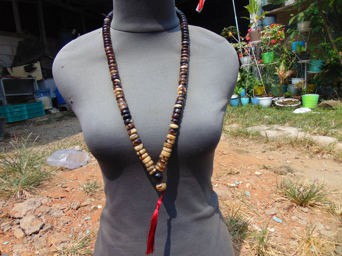 87 gram 108 Rosary Mala Buddha for Yoga and Meditation Indonesian Amber for Healing 26SR8