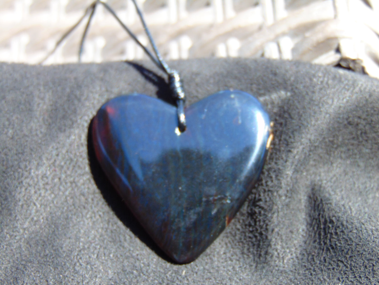 7 gr Heart Pendant Indonesian Amber for Healing 26N58