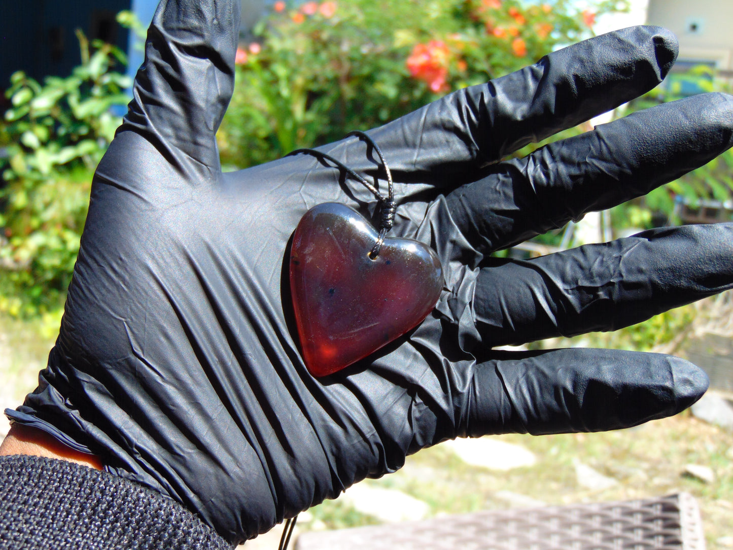 11 gr Heart Pendant Indonesian Red Blue Amber for Healing 25N51