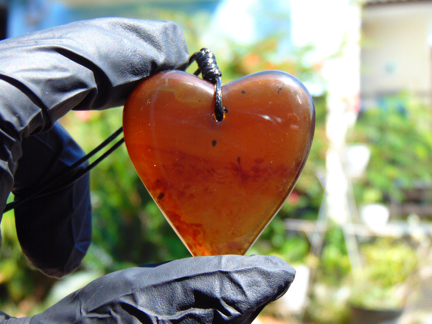 11 gr Heart Pendant Indonesian Red Blue Amber for Healing 25N51