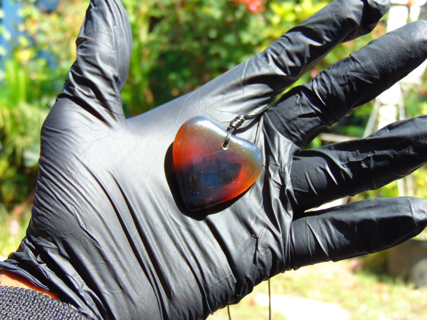 10 gr Heart Pendant Indonesian Red Blue Amber for Healing 26Y123