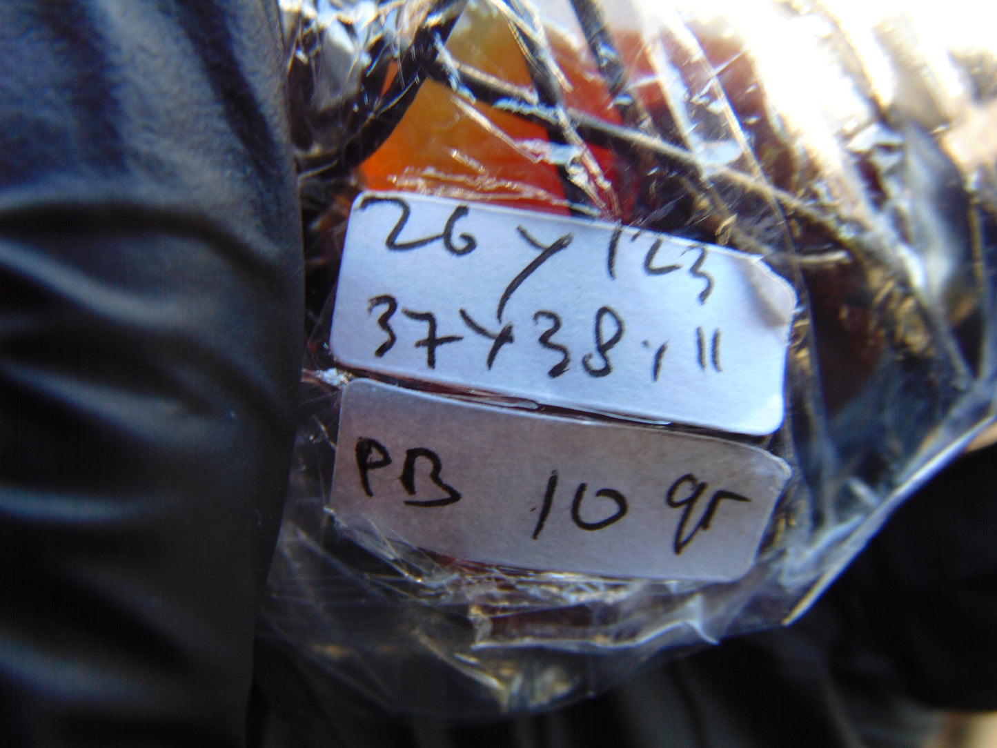10 gr Heart Pendant Indonesian Red Blue Amber for Healing 26Y123