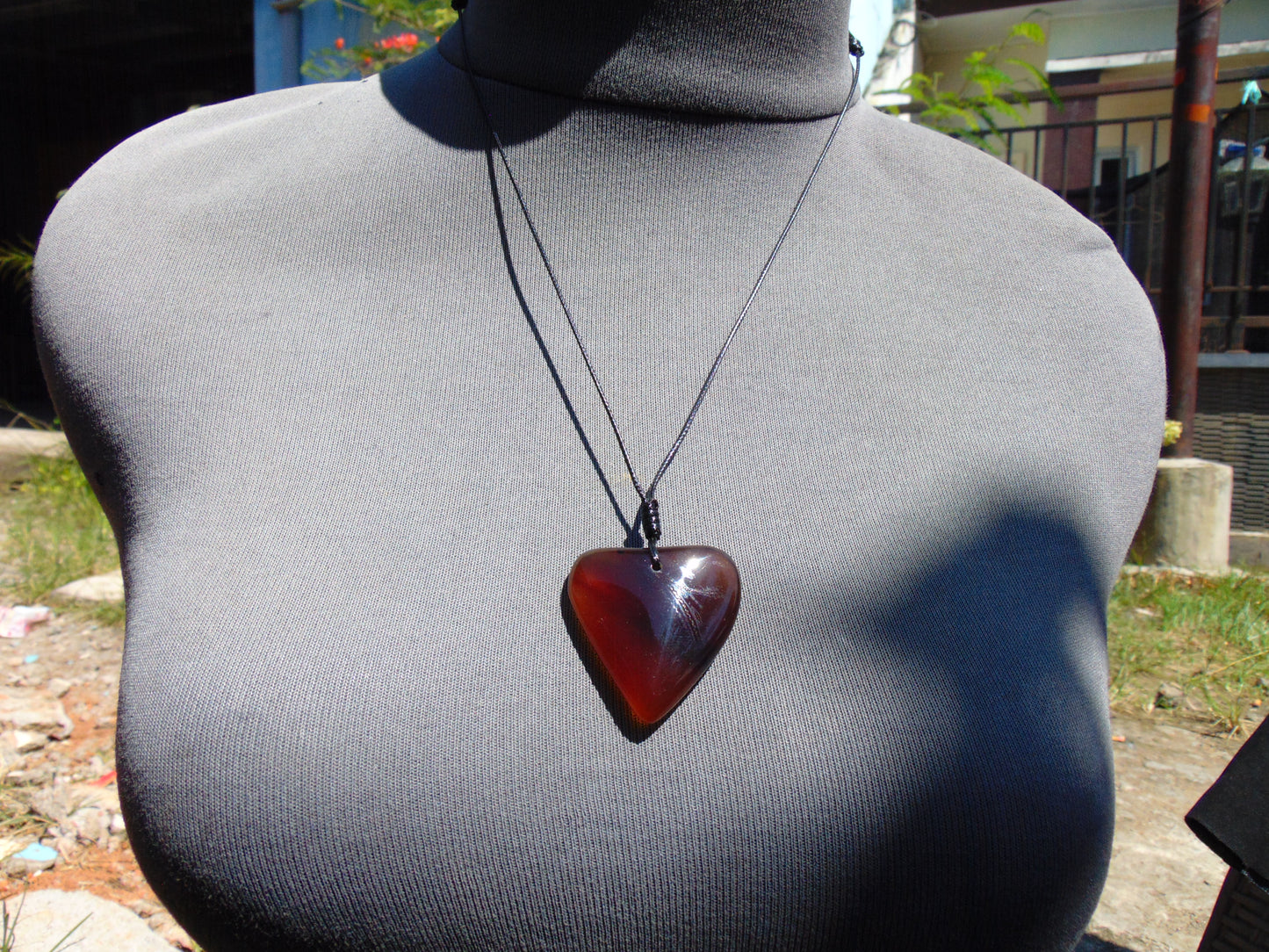 7 gr Heart Pendant Indonesian white Blue Amber for Healing 25N66