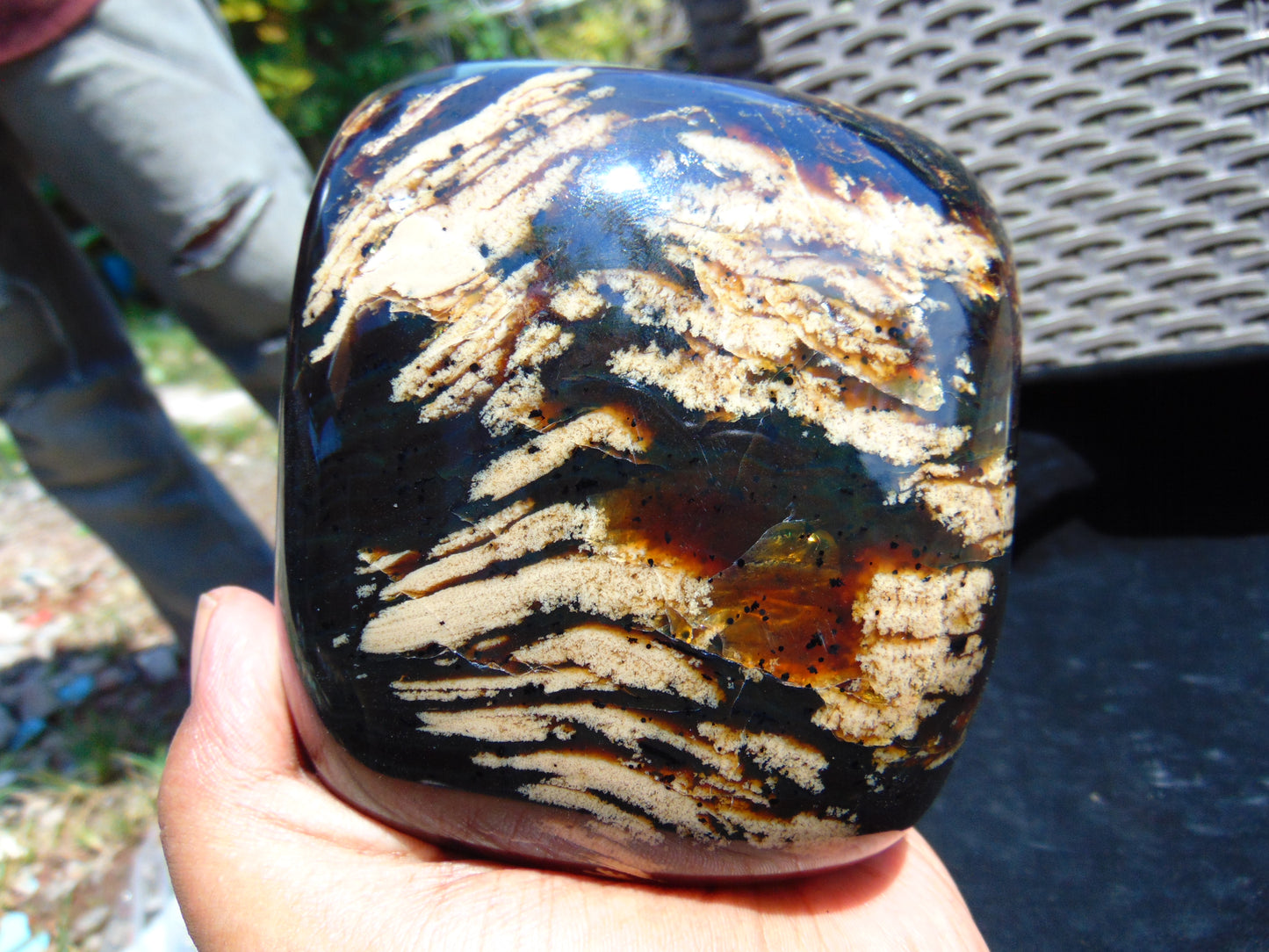835 gram Shaped Square Block Polished 10x9x9 cm Indonesia Green White Amber for Healing AR245