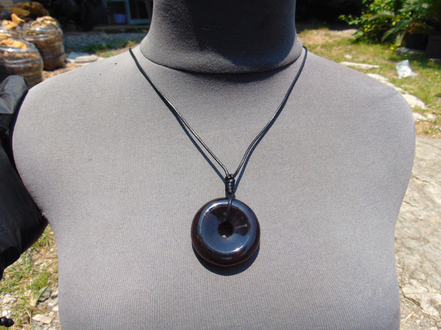 13 gr Donut Pendant Indonesian Red Amber for Healing 25A128