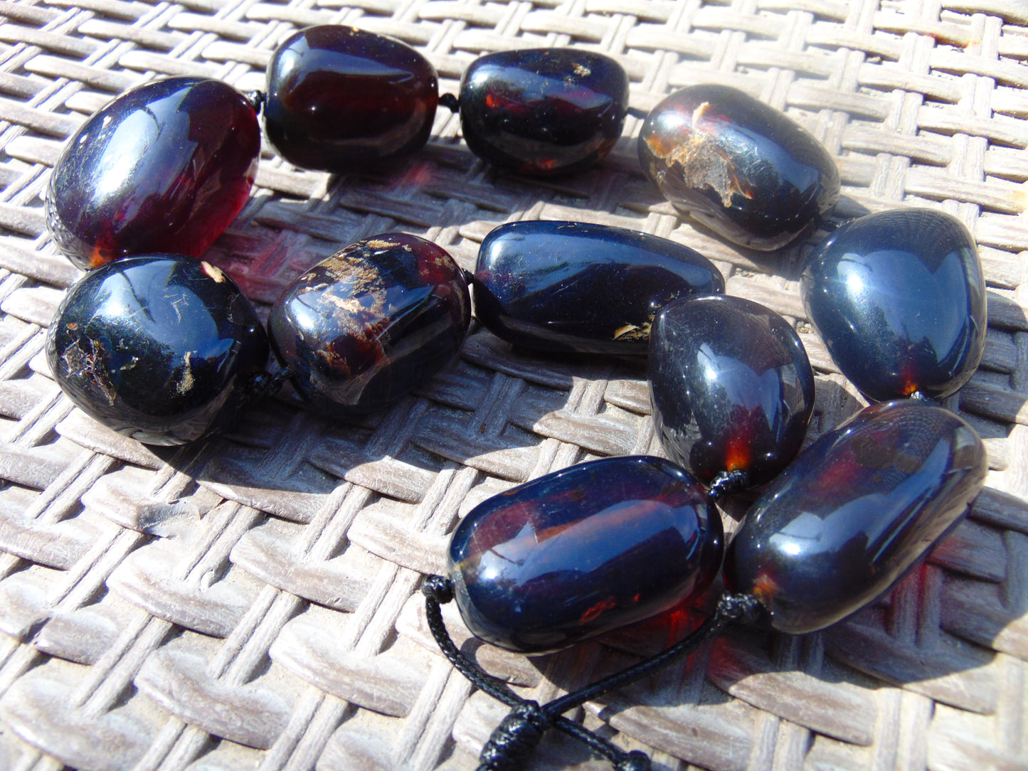 221 gram 19 Beads Big Necklace Indonesian Cherry Red Blue Amber for Healing FRN11