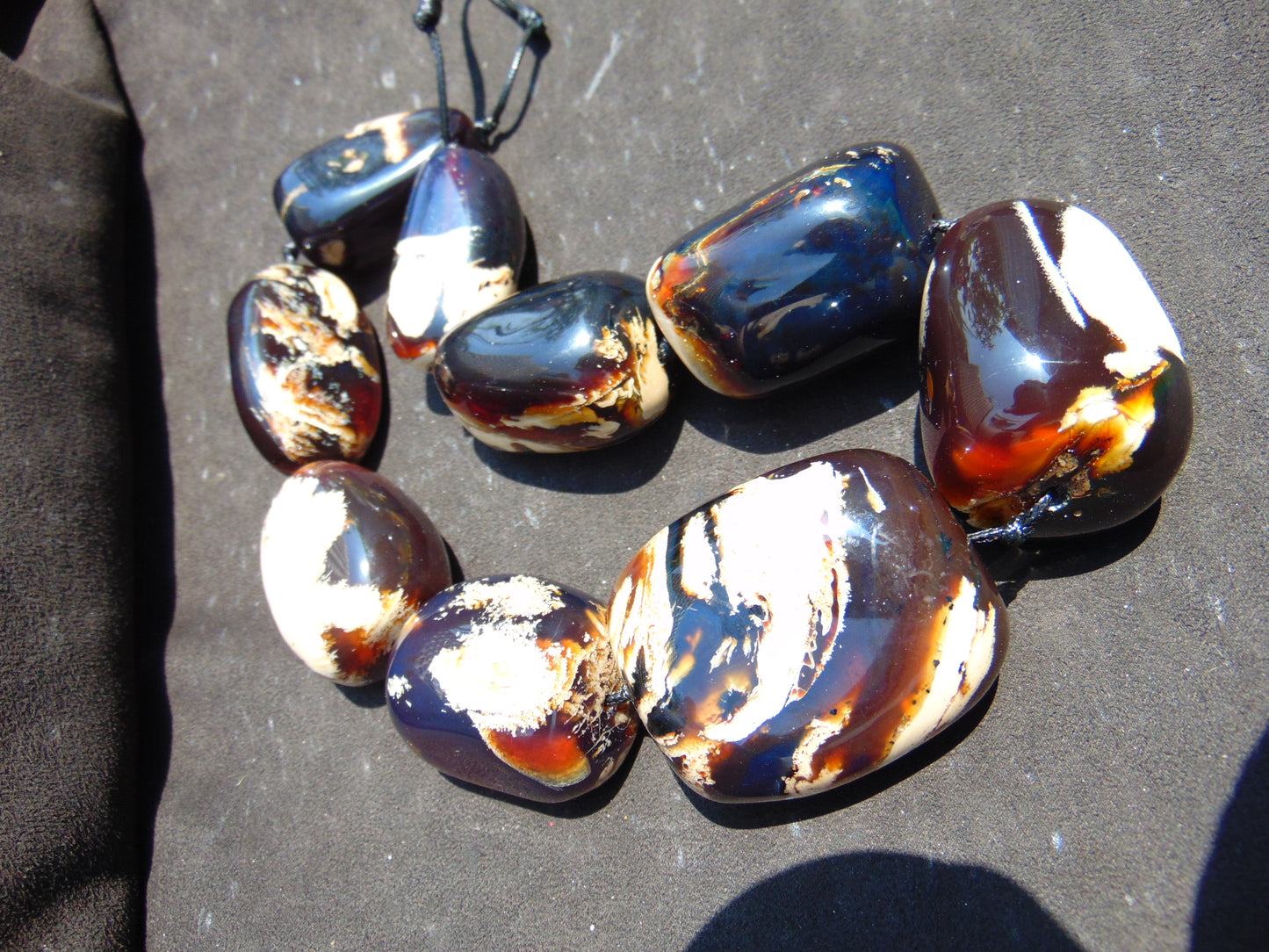 405 gr Big Necklace Indonesian Dark Blue white Amber for Healing A9K63