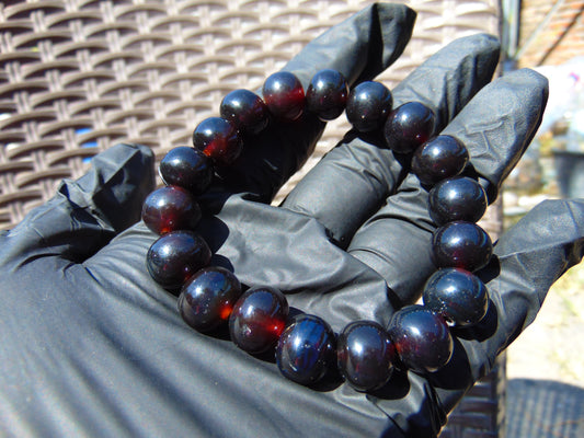18 Gram 18 small Beads Bracelet Indonesian Cherry Red Amber 12 mm for Healing FR97