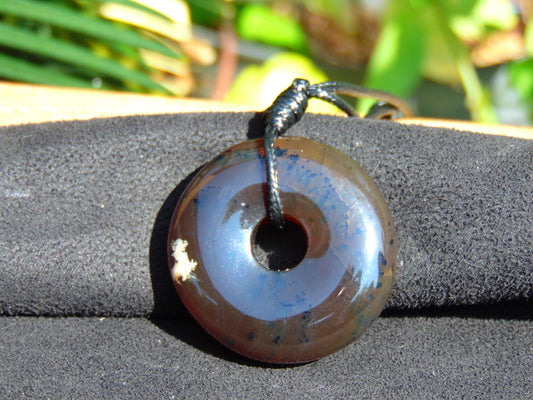 11 gr Donut Pendant Indonesian Blue Amber for Healing 25N293