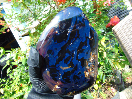 607 gram Full polished Indonesian Black Blue Amber for Healing AR128