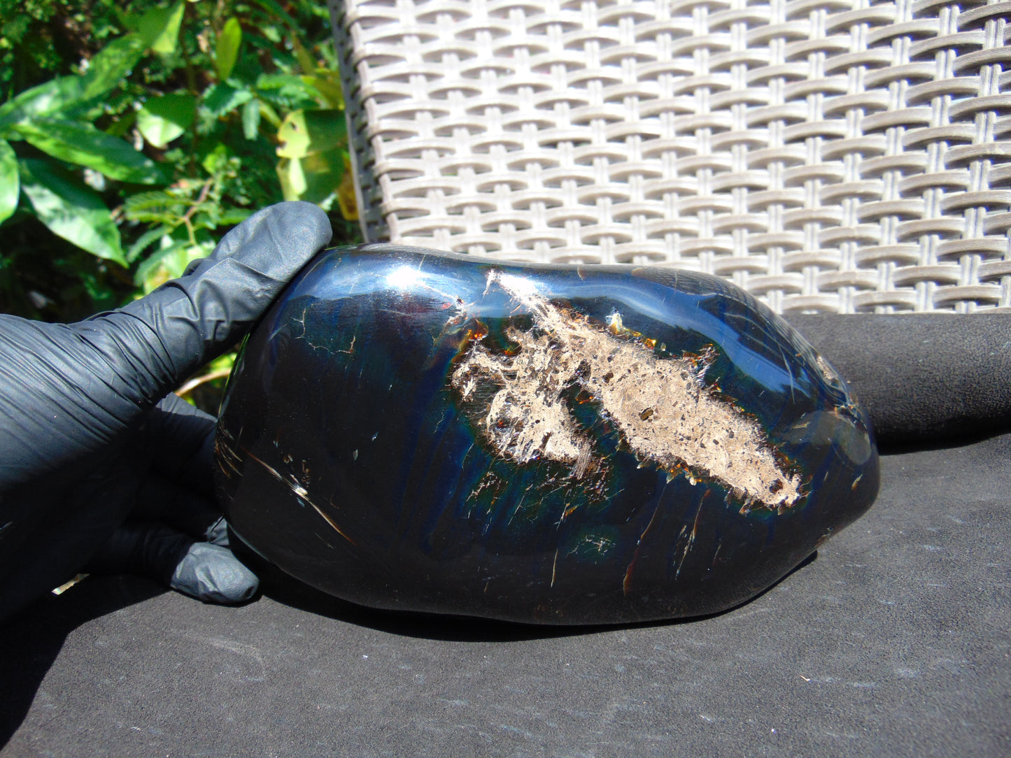 1111 gram Full polished Indonesian Blue Black Amber for Healing ML71