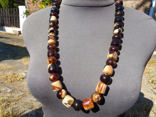 104 gr Small Beads Combination Necklace Indonesian Red White Amber for Healing FR72