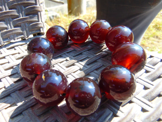 92 gram 10 Beads  Mala Bracelet Indonesian Cherry Red Amber 25 mm for Healing BB6