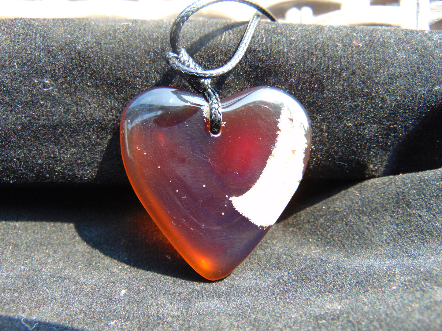 9 gr Heart Pendant Indonesian Blue Amber for Healing 25N195