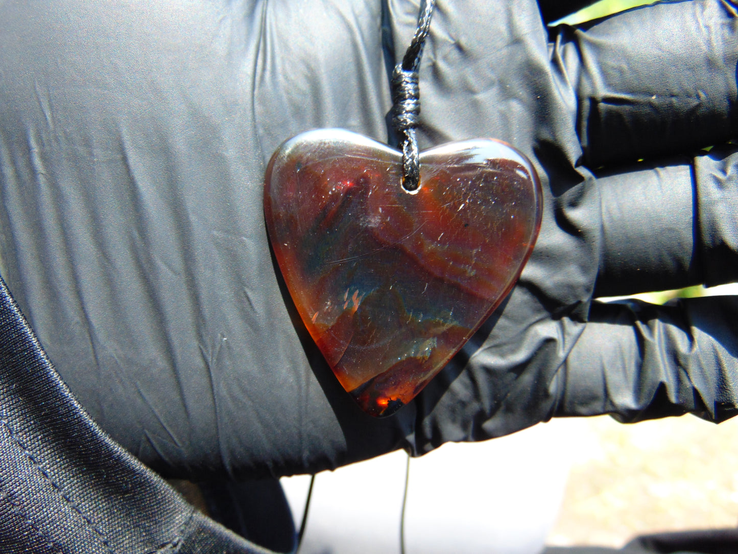 5 gr Heart Pendant Indonesian Amber for Healing 25A263