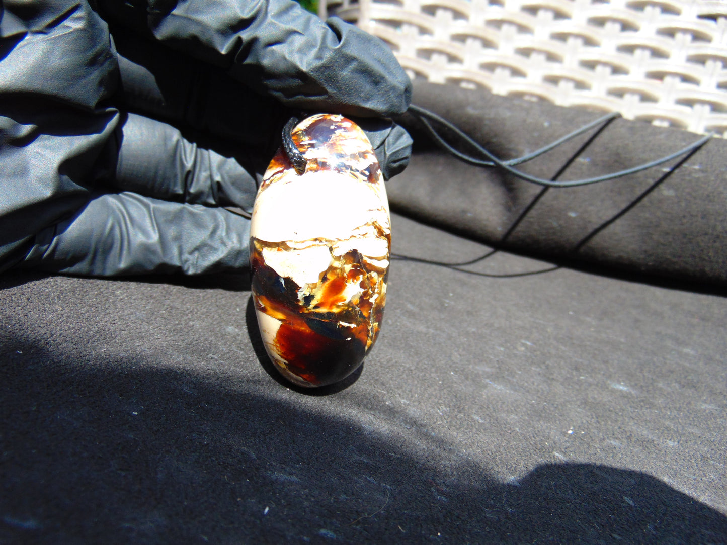 30 gr Teardrop Pendant Indonesian white Amber for Healing 25A55