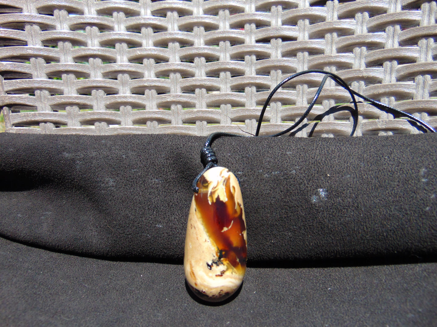 27 gr Teardrop Pendant Indonesian white Amber for Healing 25A69