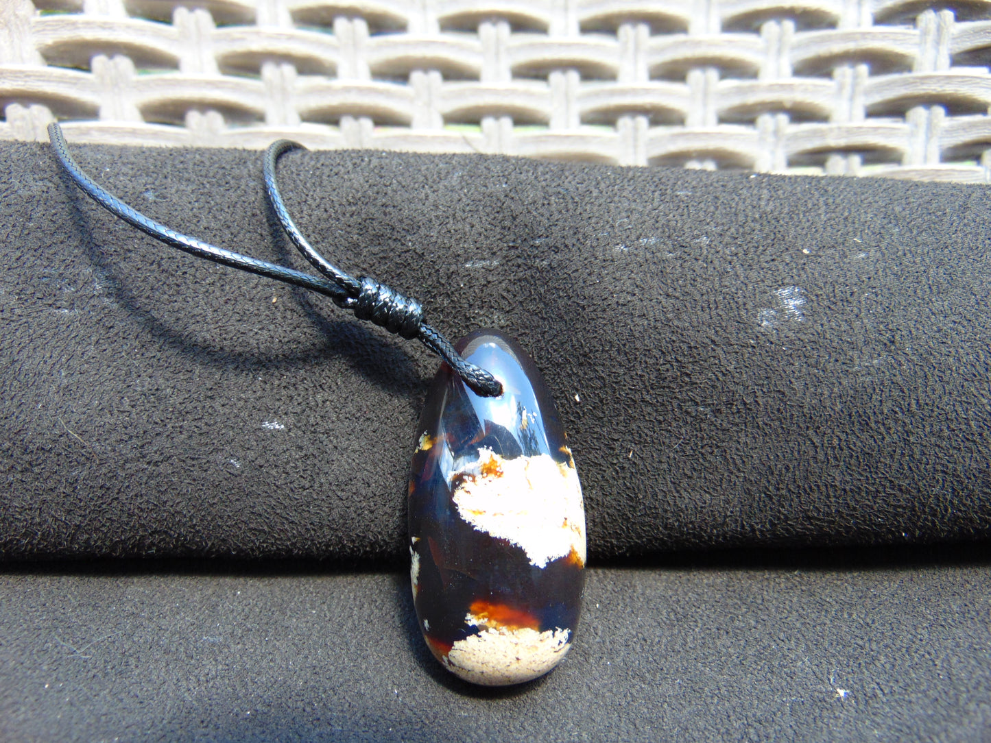 17 gr Teardrop Pendant Indonesian white Amber for Healing 25N89