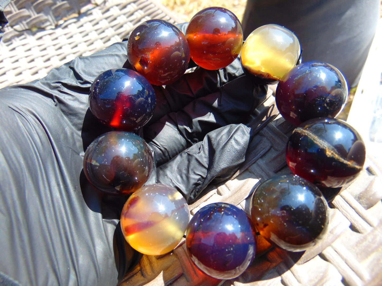 92 gram 10 Beads Mala Bracelet Indonesian Mix Blue Amber 25 mm for Healing BB5