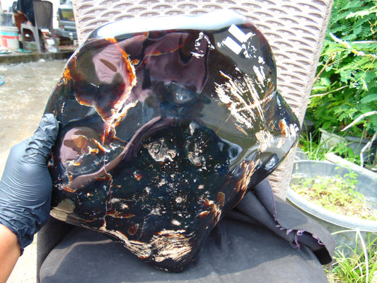 6955 gr Big polished 36x30x10 cm Indonesia Black Amber for Healing AR