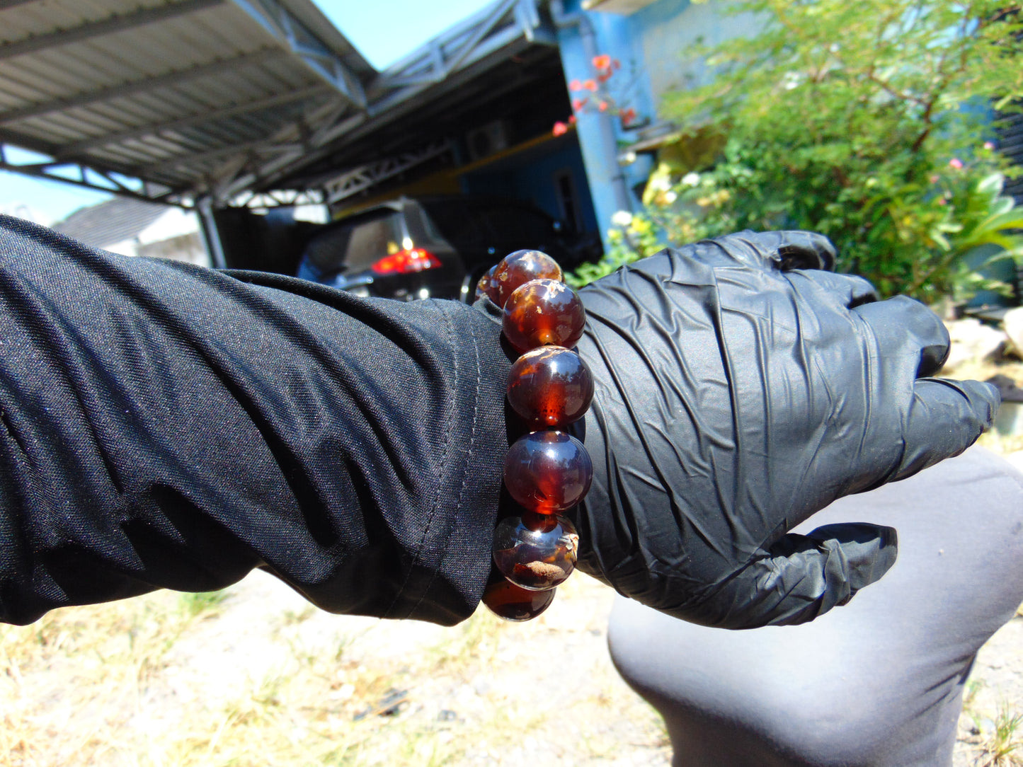 56 gram 12 Beads Mala Bracelet Indonesian Inclusion Blue Amber 20 mm for Healing BB3