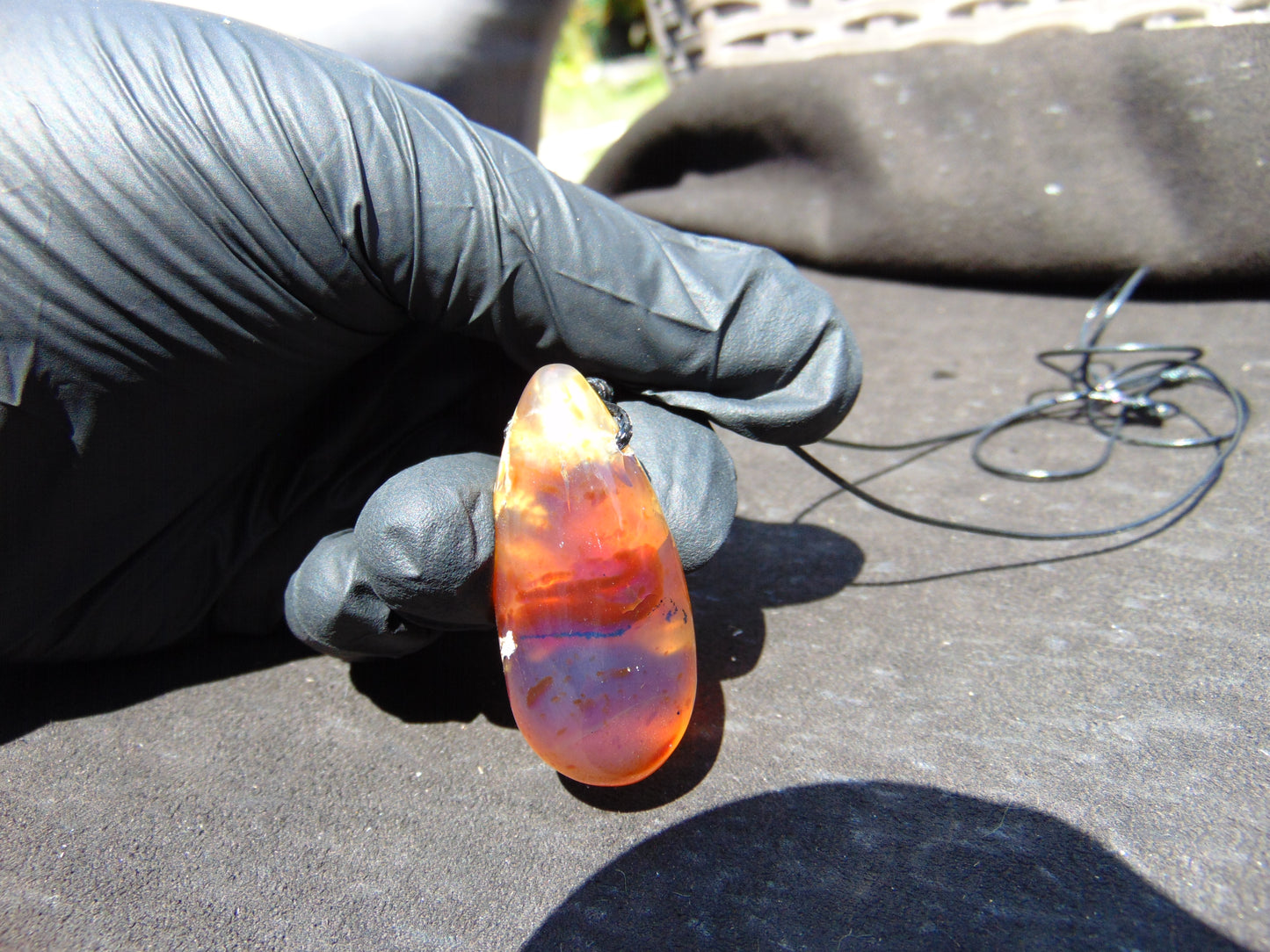 9 gr Teardrop Pendant Indonesian white Amber for Healing 25A43