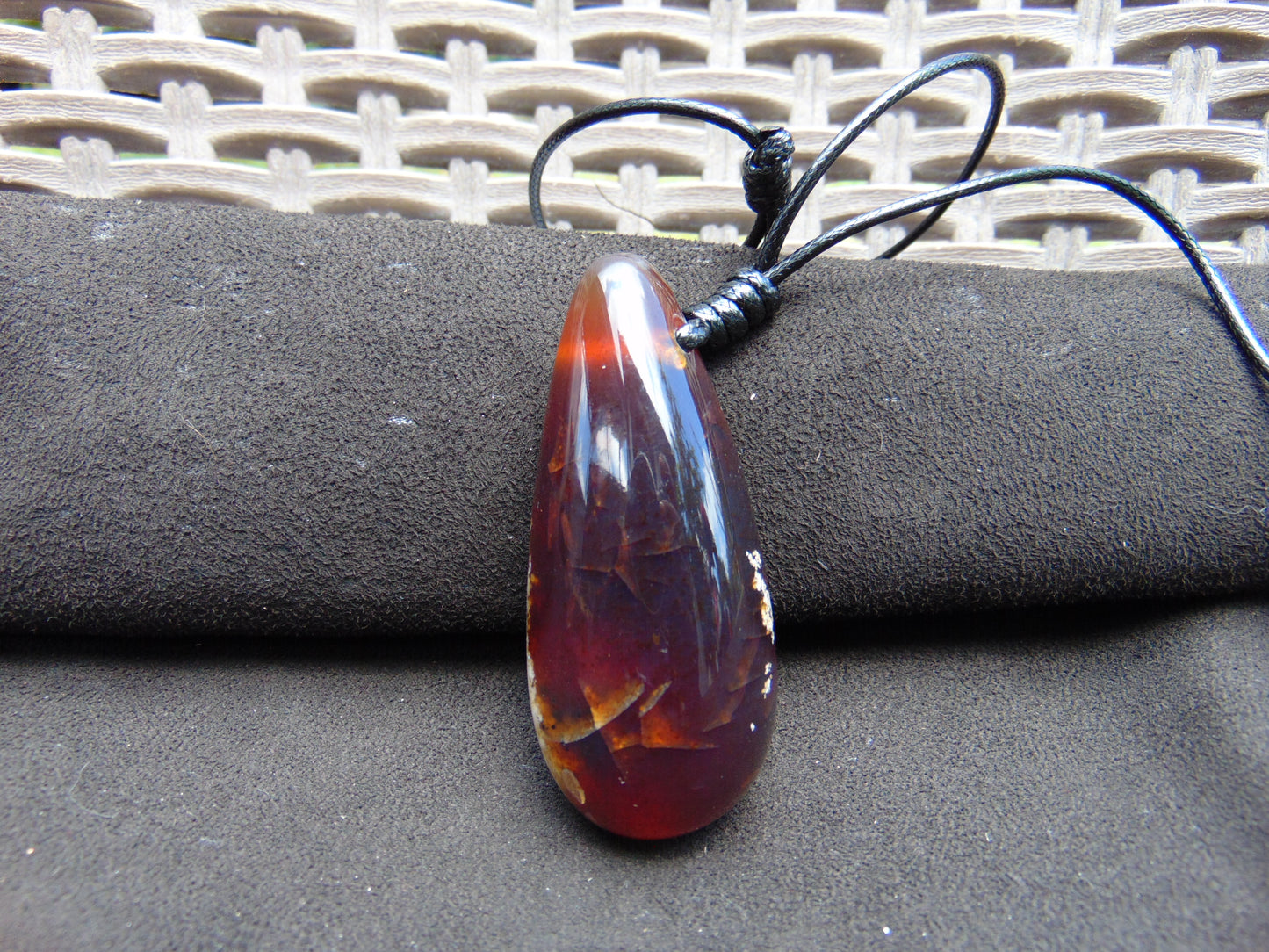 32 gr Teardrop Pendant Indonesian white Amber for Healing 25Y4