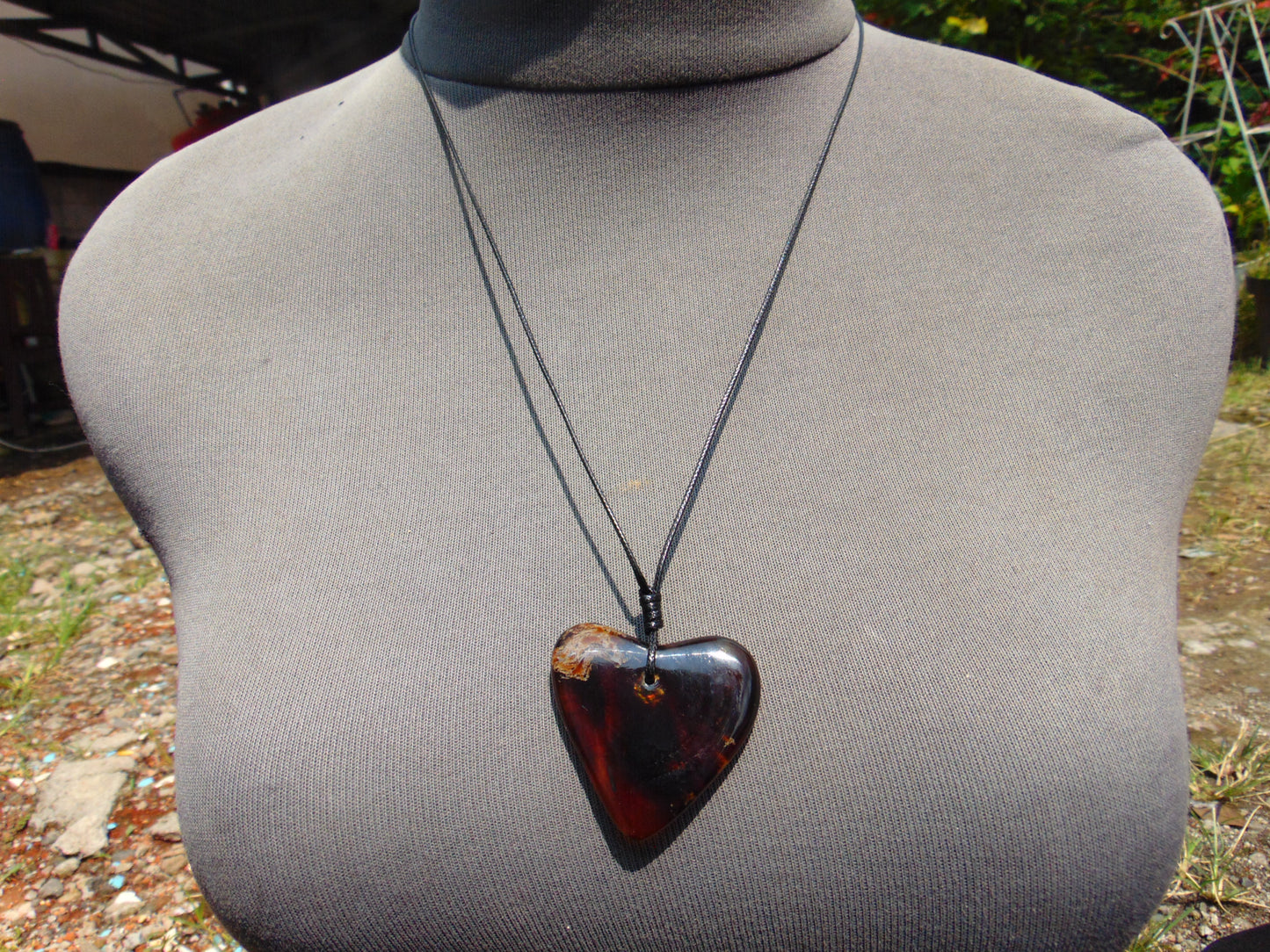 6 gr Heart Pendant Indonesian Red Blue Amber for Healing 25A232
