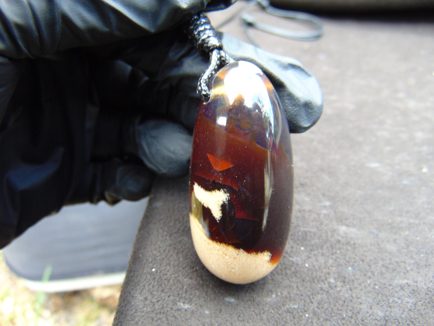19 gr Teardrop Pendant Indonesian white Amber for Healing 25N75