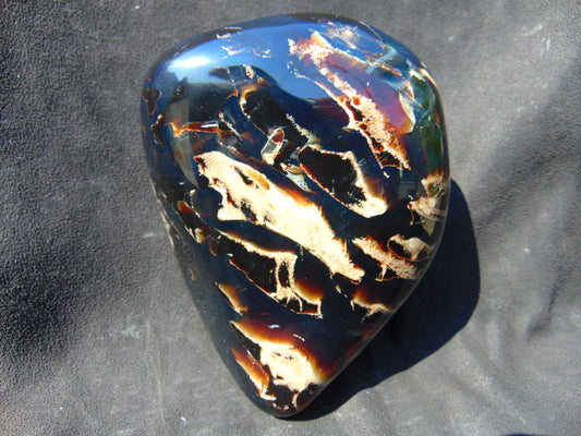 740 gr full polished 155x119x81 mm Indonesia Zebra Blue Amber for Healing AJ751