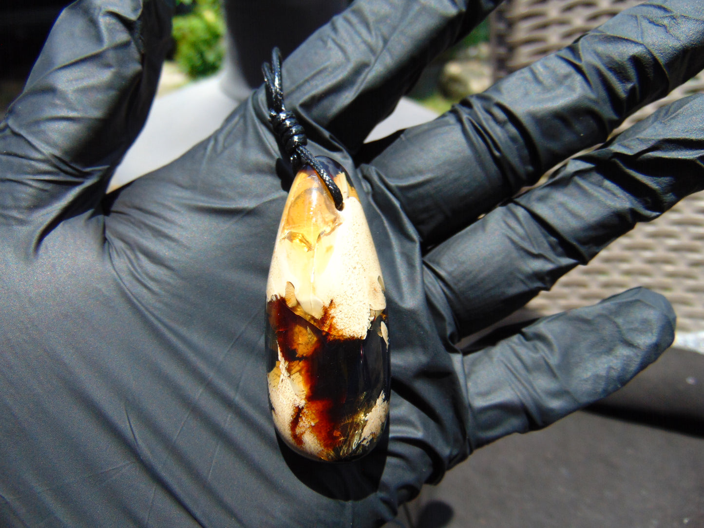 13 gr Teardrop Pendant Indonesian white Amber for Healing 25N79