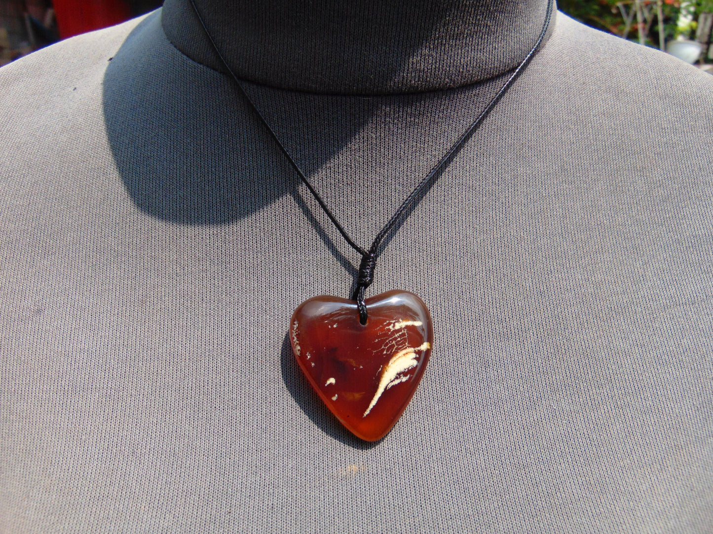 7 gr Heart Pendant Indonesian Amber for Healing 25A280