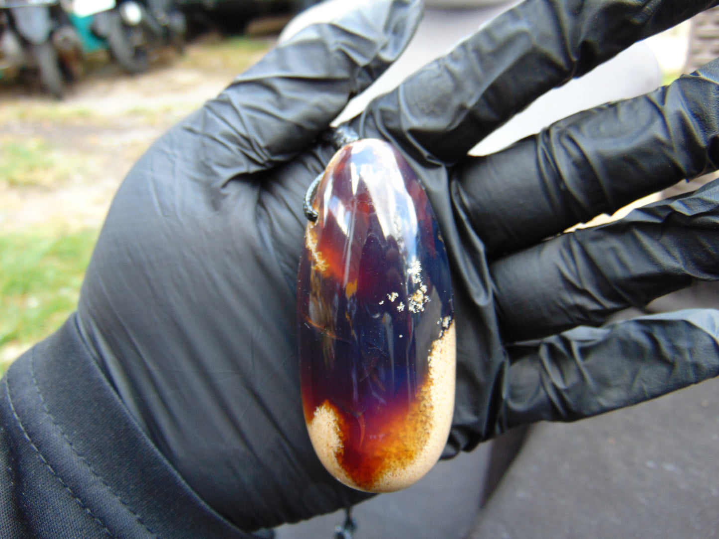 39 gr Teardrop Pendant Indonesian white Amber for Healing 25Y51
