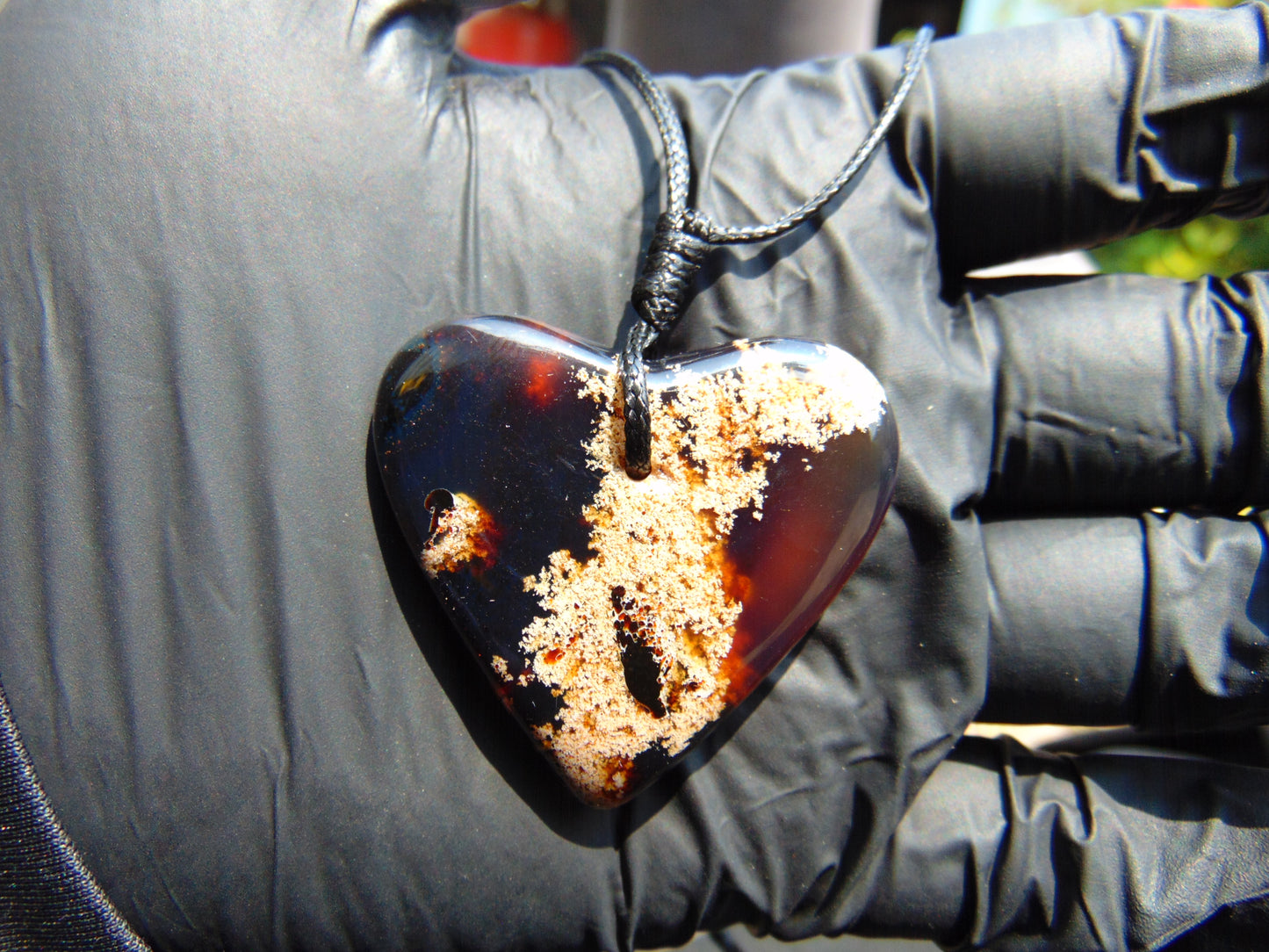 8 gr Heart Pendant Indonesian Red  Amber for Healing 25A256