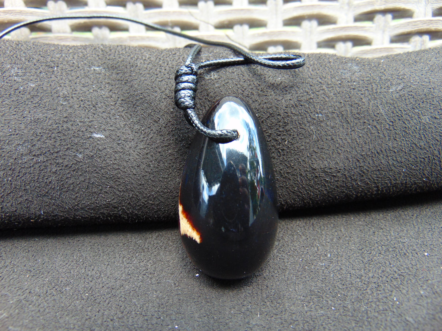 20 gr Teardrop Pendant Indonesian white Amber for Healing 25Y4A
